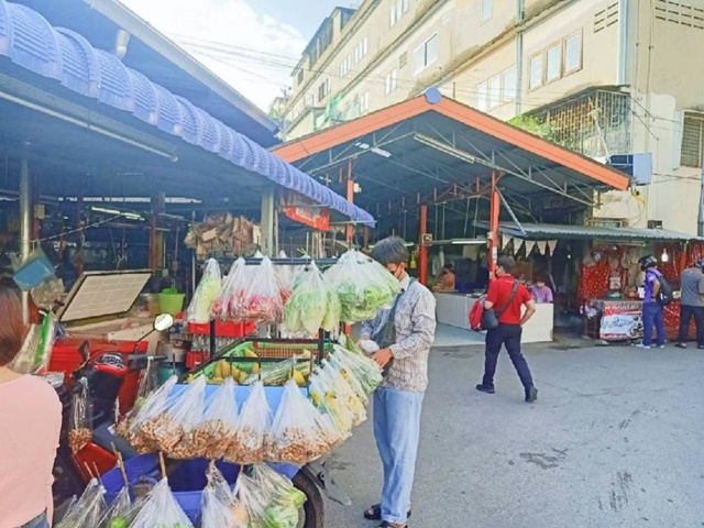 ทำเลทอง ใกล้รถไฟฟ้า รามอินทรา กม.4 ให้เช่า อาคารพานิชย์ 5 ชั้น 16ตรว.4นอน 3น้ำ ฟู้ดแลนด์ รามอินทรา ตลาดถนอมมิตร 