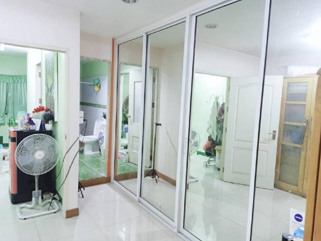 ฟู้ดแลนด์ รามอินทรา ตลาดถนอมมิตร ให้เช่า อาคารพานิชย์ 5 ชั้น ทำเลทอง ใกล้รถไฟฟ้า รามอินทรา กม.4 16ตรว.4นอน 3น้ำ 