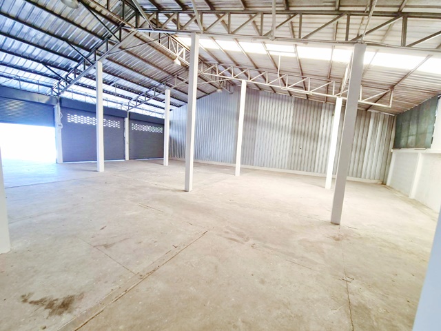 10ล้อ เทเลอร์ได้ สวนหลวง ร.9 ให้เช่าโกดัง 1ชั้น เฉลิมพระเกียรติ28-32 ใกล้ Motorway แฟชั่น ไอซ์แลนด์ 450ตรม. 2ห้อง 2น้ำ 10-15จอดรถ