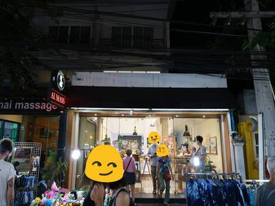Rare Commercial Building for SALE at Tha Pae Walking Street!! Rachadamnoen Road Chiang Mai!! Suitable for every type of Business!!