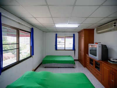 แรร์ ไอเทม!! ตึกหัวมุมติดถนนศิริมังคลาจารย์ และนิมมานเหมินท์ 13 ขายอาคารพาณิชย์ 4 ชั้น 95.8 ตร.วา เหมาะทำกิจการได้เกือบทุกประเภท!!