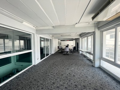 ทำเลดีมาก!! ขายอาคารศิลา อาคารสำนักงาน 5 ชั้น พร้อมลิฟต์ขนของ ถนนเลียบด่วนเอกมัย-รามอินทรา ใกล้ Central EastVille เนื้อที่ 1 งาน 6 ตร.วา