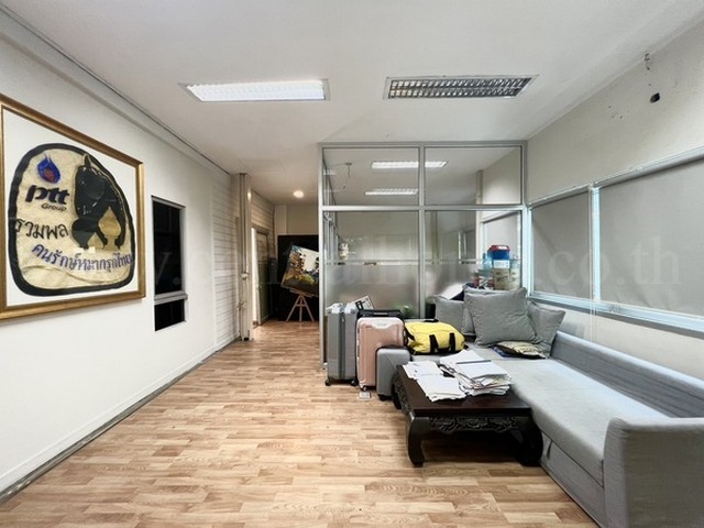 P1 ทาวน์โฮม 3 ชั้น บ้านใหม่ รามอินทรา-คู้บอน พร้อมสำนักงาน ใกล้ แฟชั่นไอส์แลนด์