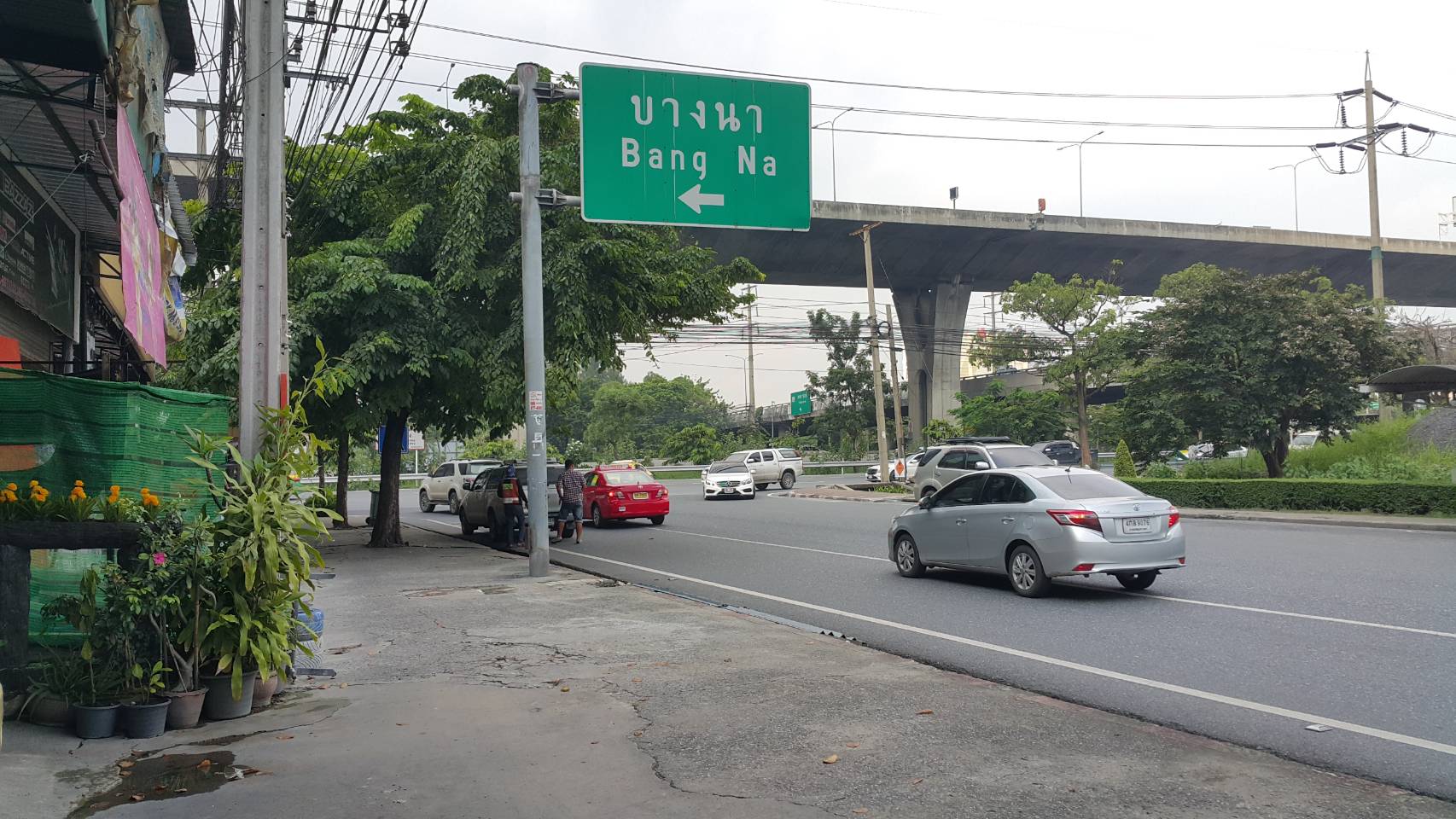 ขายตึกแถว 2 คูหาสูง 4 ชั้น บางนา  4 Storey Shophouses for sale (2 blocks)