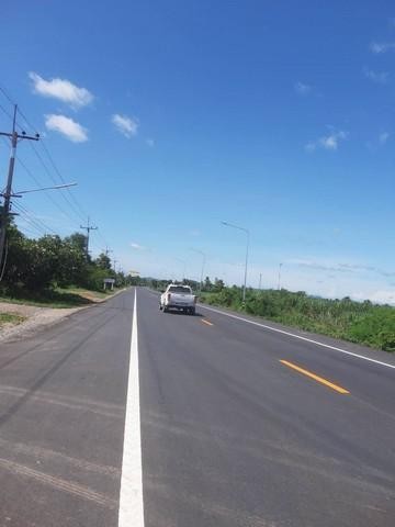  ขายที่ดิน บ้านโป่งราชบุรี ติดถนนยางมะตอย2 เลนหน้ากว้างติดถนน 400 เมตร