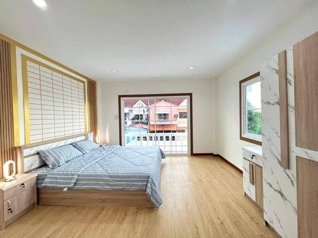 ขาย ทาวน์โฮม สวยพร้อมอยู่ เเถมเฟอร์จัดเต็ม พิมลราช2 120 ตรม. 35 ตร.วา ตกแต่งใหม่ทั้งหลัง ภายในสวยมาก ห้องมุม พื้นที่กว้างขวาง