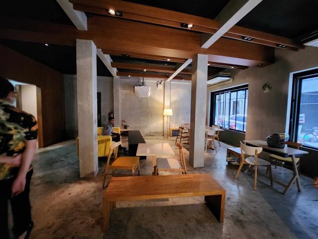 ให้เช่าตึกแถว4 ชั้น 4 ห้องติดกันกลางซอยถนนปั้นสีลม-สาทร ใกล้ BTS สุรศักดิ์ - ช่องนนทรี