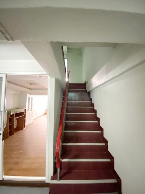 ลาดพร้าว 119-123 8นอน 10น้ำ 2จอดรถ 7แอร์ โรงพยาบาลเวชธานี เดอะมอลล์ บางกะปิ 17ตรว. ให้เช่าอาคารพาณิชย์ 5 ชั้น 