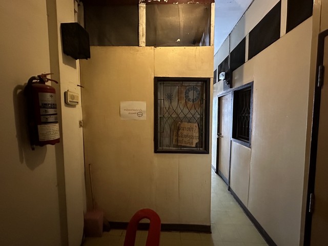    อาคารพาณิชย์ 6 ชั้น ซ.รามคำแหง 51/2 หน้า ม.รามคำแหง  13 ตร.ว 264 ตร.ม หน้า ม.รามคำแหง เหาะทำธุรกิจ ร้านค้า 