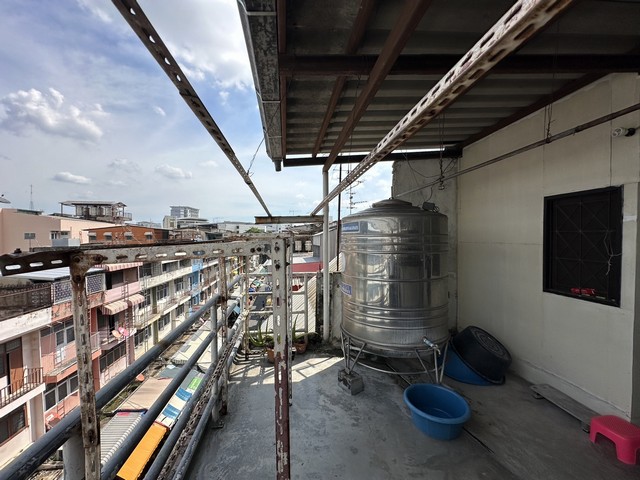    อาคารพาณิชย์ 6 ชั้น ซ.รามคำแหง 51/2 หน้า ม.รามคำแหง  13 ตร.ว 264 ตร.ม หน้า ม.รามคำแหง เหาะทำธุรกิจ ร้านค้า 