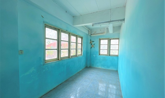 ขายอาคารพาณิชย์  อำเภอเมืองลพบุรี  ลพบุรี (PKK04-04791)