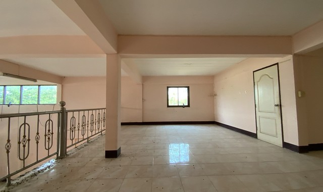 ขายอาคารพาณิชย์  อำเภอพัฒนานิคม  ลพบุรี (PKK04-05515)