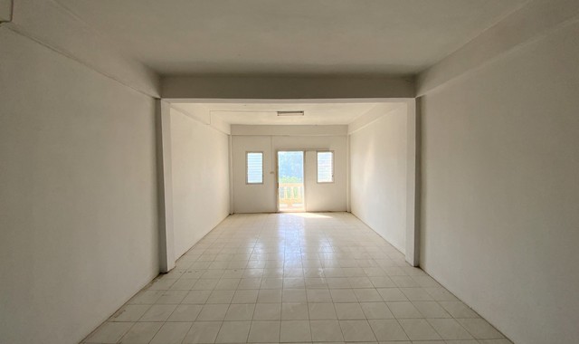 ขายอาคารพาณิชย์  อำเภอท่าวุ้ง   ลพบุรี (PKK04-04768)