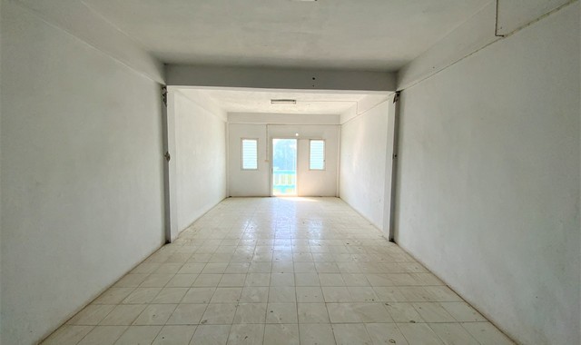 ขายอาคารพาณิชย์  อำเภอท่าวุ้ง   ลพบุรี (PKK04-04768)