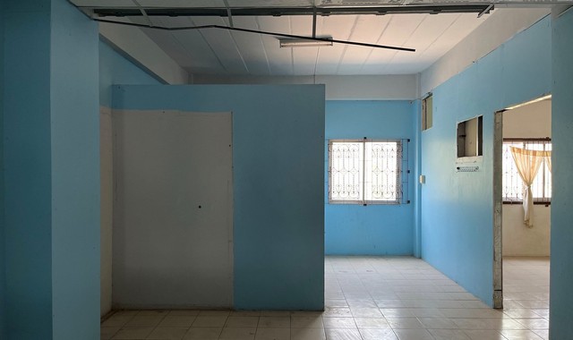 ขายอาคารพาณิชย์  อำเภอท่าวุ้ง   ลพบุรี (PKK04-04765)