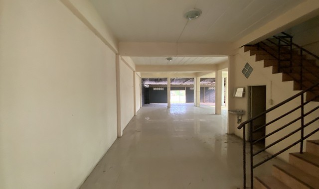 ขายอาคารพาณิชย์  อำเภอชัยบาดาล  ลพบุรี (PKK04-05562)