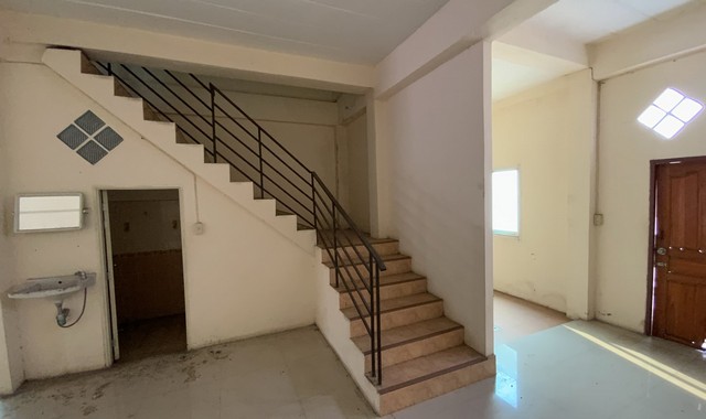 ขายอาคารพาณิชย์  อำเภอชัยบาดาล  ลพบุรี (PKK04-05562)