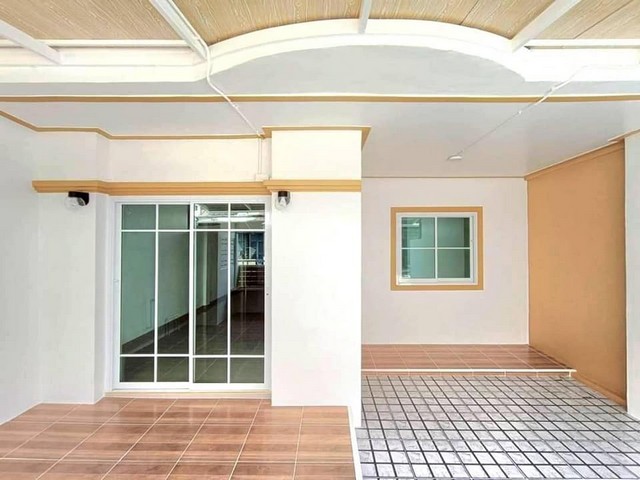 หมู่บ้านบัวทอง 4 บ้านกล้วย-ไทรน้อย ปรับปรุงใหม่ พร้อมอยู่  เปิดทำเลดีต้นสายรถตู้