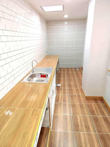 หมู่บ้านบัวทอง 4 บ้านกล้วย-ไทรน้อย ปรับปรุงใหม่ พร้อมอยู่  เปิดทำเลดีต้นสายรถตู้