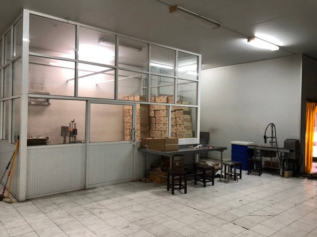 ขายโรงงาน มินิแฟคตอรี่ โครงการ หมื่นทรัพย์แลนด์ เนื้อที่ 80 ตร.วา  อ.เมือง จ.สมุทรสาคร   ZW265