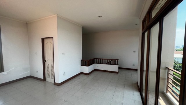 ขายอาคารพาณิชย์  :  โครงการปัญฐิญา พระราม 5 นนทบุรี