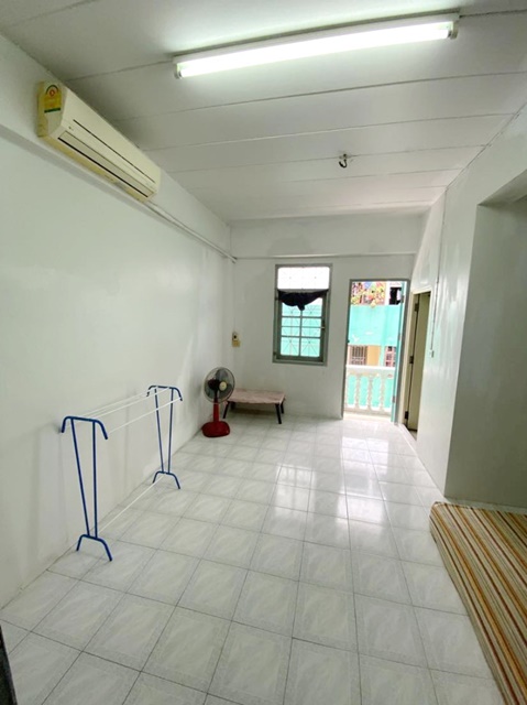 เดอะมอลล์ บางกะปิ 17ตรว.โรงพยาบาลเวชธานี ให้เช่าอาคารพาณิชย์ 5 ชั้น ลาดพร้าว 119-123 8นอน 10น้ำ 2จอดรถ 7แอร์