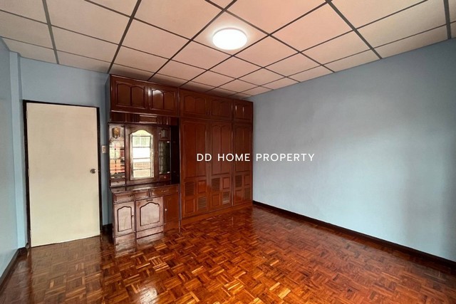 ขายหมู่บ้านจิตรณรงค์ บางกรวยไทรน้อย หน้าบ้านหันทางทิศเหนือ (DD001539)