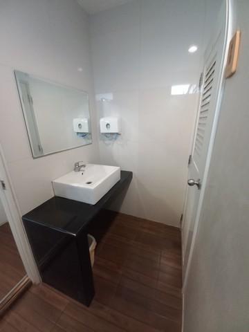 ให้เช่าสำนักงาน office เฉพาะชั้นที่ 3 เนื้อที่ 184 ตรม ซอยรามอินทรา 39 ที่จอดรถ 5-6 คัน ใกล้รถไฟฟ้า ใกล้ทางด่วน