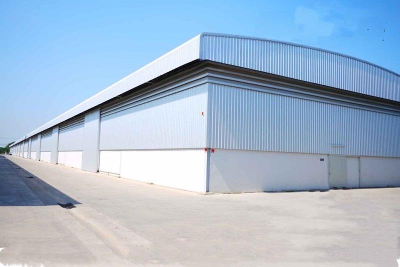 ให้เช่าโกดัง ขนาด 792 ตรม. ถนนบางนาตราด กม.23 (ฝั่งขาเข้ากรุงเทพ) พื้นโกดังรับน้ำหนักได้ 2 ตัน / ตารางเมตร