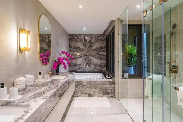 ให้เช่าพูลวิลล่า 3 ชั้น Bugaan Pattanakarn สไตล์ Modern Luxury 700 ตรม. 5 ห้องนอน ซอยพัฒนาการ32 พร้อมลิฟต์แก้ว สระว่ายน้ำในบ้าน