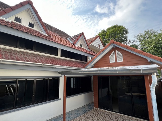 ขายหรือเช่าบ้านเดี่ยว หลังมุม หมู่บ้านแสงธรรม สุภาภิบาล 5 ซอย 57 สายไหม