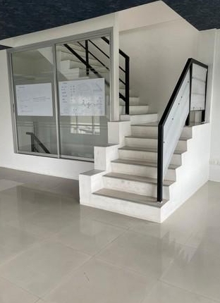 ให้เช่าอาคาร3 ชั้น โครงการมารีน่าโฮม ย่านเลียบด่วนรามอินทรา ถนนคลองลำเจียง บึงกุ่ม 