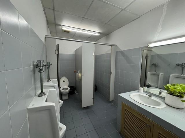 ให้เช่าสำนักงานพื้นที่ใช้สอย 300 ตารางเมตร อาคาร A Tower รัชดาภิเษก 18 ใกล้สถานี MRT สถานี ห้วยขวาง -สุทธิสาร