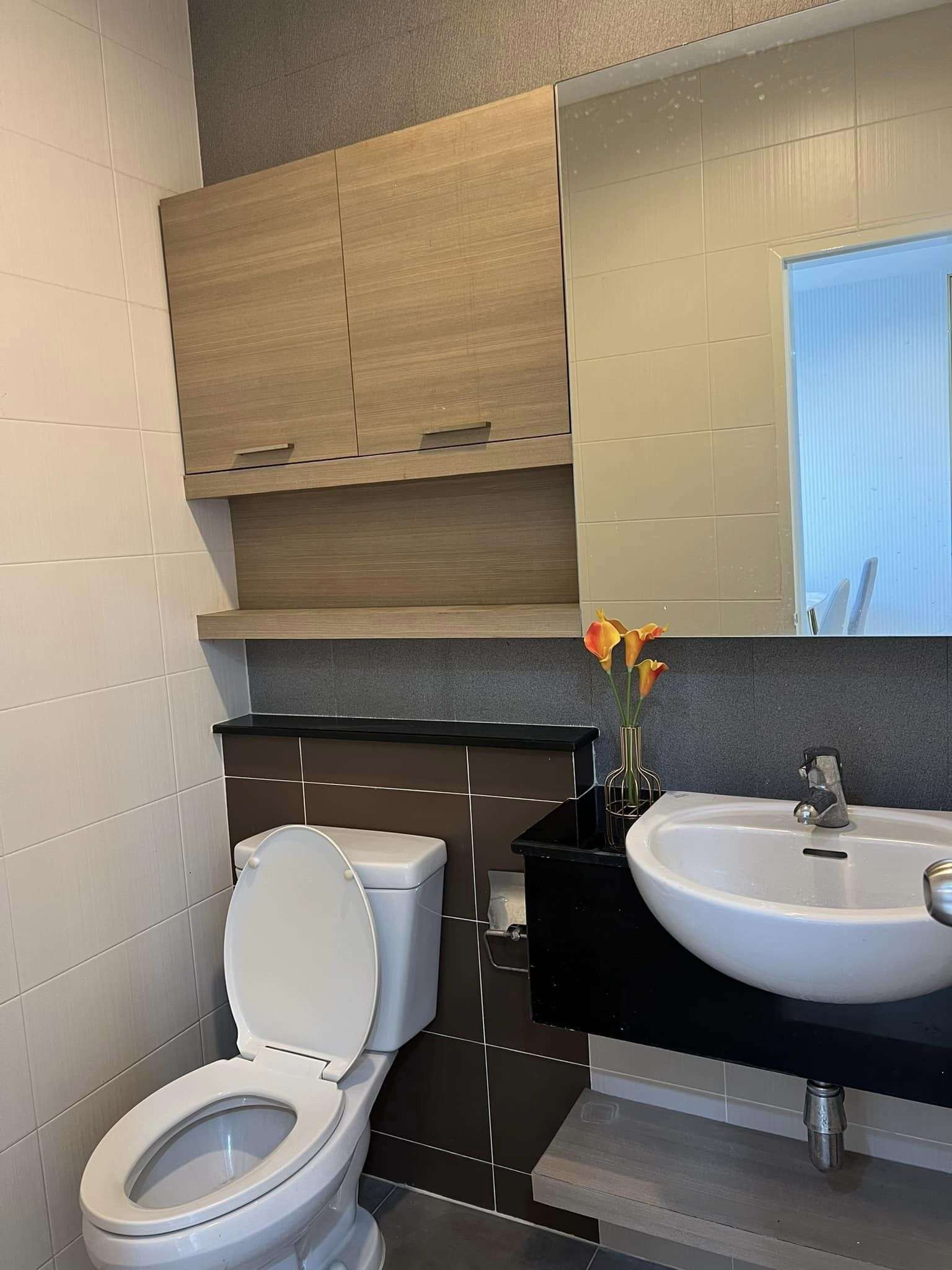 ให้เช่า ทาวน์เฮาส์ 3 ชั้น สุขุมวิท(ใกล้ BTS บางจาก) **House for rent**Sukhumvit