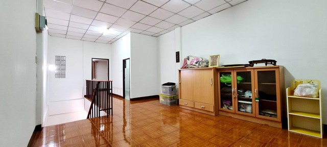 อาคาร - ใกล้กับ - 1000000 บาท 2นอน พท. 0 RAI 0 NGAN 22 ตาราง-วา ราคาดี ขอนแก่น   