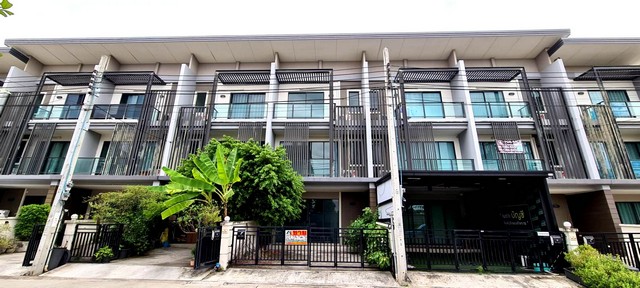 townhome ทาวน์ อเวนิว เมิร์จ รัตนาธิเบศร์ 20 sq.wa 0 Ngan 0 ไร่ 3 นอน 3500000 THAI BAHT ลดกระจาย ขายด่วน ขายขาดทุน ราคาทุน 4 ล้านบาท ราคานี้เพียง 3 เดือนเท่านั้น