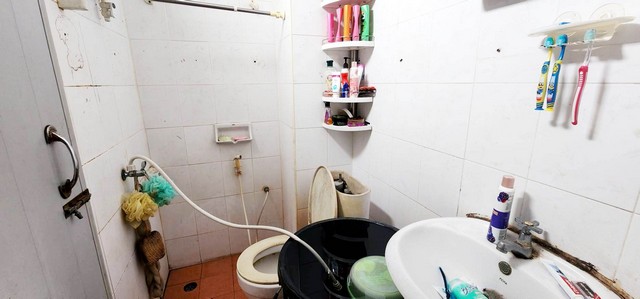 อาคารพาณิชย์ฯ - 27 SQ.WA 0 ngan 0 RAI 3 นอน 3 BATHROOM 3500000 thb ใกล้กับ ทำเลดี อยู่ใกล้ตลาดโคกมะลิ ใกล้โลตัส 7-11 ใกล้สวนน้ำเดอะชาร์คและโมริคาเฟ่ ใกล้ซีเจเอ็กซ์เพรสสาขาตลาดนครหลวง ราคานี้ไม่มีอีกแล้ว ใกล้วัดเทพจันทร์ลอย ร้านอาหารมากมาย ใกล้ที่ว่าการอำเ