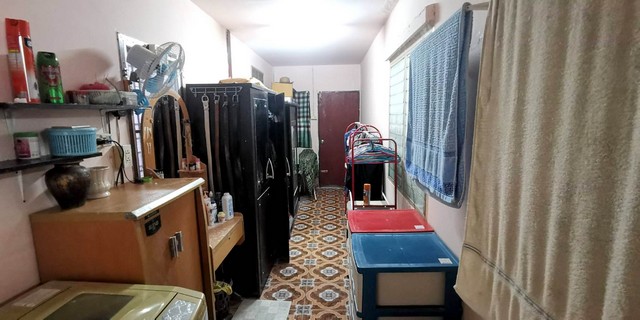 Townhouse เอื้ออาทรบ้านสร้าง เฟส 1 พท. 21 ตาราง-วา  990000 บ. HOT DEAL!