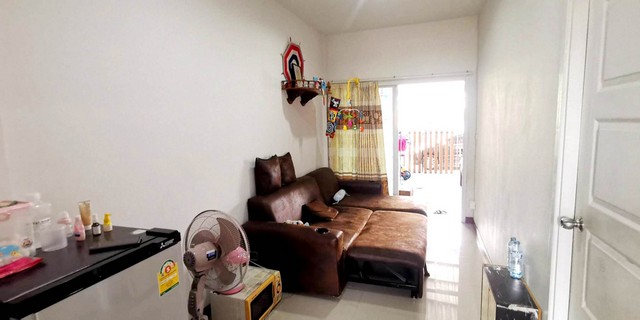 รหัส:  16538   ทาวน์เฮาส์ เดอะ อีโค่ เรสซิเดนซ์ 2BEDROOM1ห้องน้ำ 19 ตารางวา 980000 บ. ใกล้กับ โครงการ เดอะ อีโค่ เรสซิเดนซ์ -The Eco Residence บางปะอิน อยุธยาอยู่ห่างจากถนนสายเอเชียเพียง 2 กม. เดินทางสะดวก (ทาวน์เฮ้าส์มือสอง) ราคาคุ้มสุดเวอร์