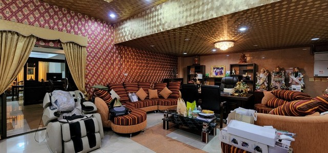 ตึก - ใหญ่ 152 ตาราง.วา 10ห้องนอน 21000000 THB ทำเลน่าอยู่ กรุงเทพ