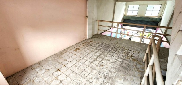 อาคารพาณิชย์ ธันยพฤกษ์ คลอง 7 พ.ท. 20 ตาราง.วา 0 Ngan 0 Rai 2300000 บาท. ไม่ไกลจาก ทำเลดี ใกล้โรงเรียนสารสาสน์วิเทศรังสิต เทสโก้โลตัสคลอง 7 บิ๊กซีคลอง 6 โรงเรียนอัยยิการาม มหาวิทยาลัยเทคโนโลยีราชมงคลธัญบุรี ฟิวเจอร์พาร์ครังสิต เมเจอร์รังสิต ใกล้วงแหวนรอบน