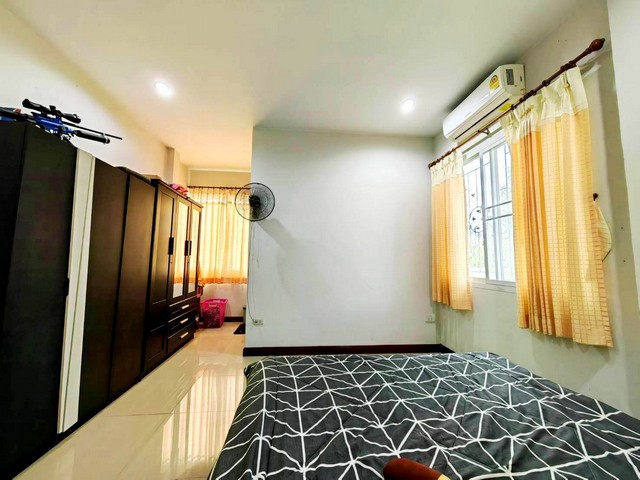 บ้าน ฐานมั่นคง 10 87 ตรว. 0 Ngan 0 Rai 3 Bedroom 4300000 - ใกล้ ใกล้บิ๊กซี โลตัส ตลาดสดมีโชคมีชัย อยู่ในย่านนิคมอุตสาหกรรมนวนคร ราคาถูกเหลือเชื่อ!