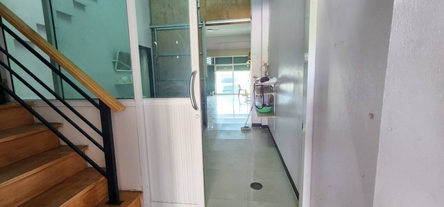 รหัส:  N16479 ขาย ตึก บ้านเลิศเศรษฐี 3 ใกล้กับ ใกล้วัดสันติการาม วัดหน้าต่างใน วัดหน้าต่างนอก โรงเบียร์ช้างอยุธยา ใกล้ห้างโลตัสเสนา ใกล้โรงเรียนมัธยมผดุงวิทยา ใกล้วิทยาลัยสารพัดช่างพระนครศรีอยุธยา ใกล้โรงเรียนสินสังวาลย์อุทิศ ใกล้มหาวิทยาลัยราชภัฎพระนครศร