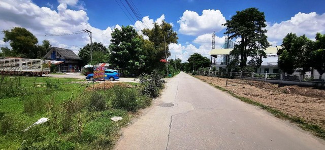 พื้นที่ดิน เลียบคลองประปาปากเกร็ด 20432000 THB  พื้นที่เท่ากับ 1 Rai 1 งาน 10 ตร.ว.   ออกแบบสวยงาม ใกล้ถนนเลียบคลองประปา ถนนศรีสมาน ใกล้จุดขึ้นทางด่วนศรีสมาน เมืองทองธานี ศูนย์ราชการ โลตัสศรีสมาน โรบินสันศรีสมาน โรงเรียนเซ็นต์ฟรัง โรงแรมรีแลกซ์อินน์ สนามก