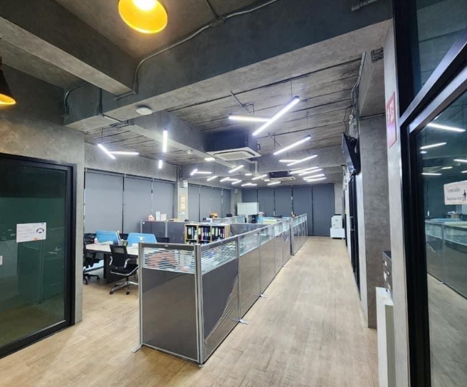 ขายอาคาร สำนักงาน พร้อมที่พักอาศัย 4 ชั้น เนื้อที่ 296 ตรว ถนนสุขาภิบาล 5 ซอย22 