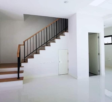 ให้เช่าทาวน์โฮม 3 ชั้น บ้านกลางเมือง เสรีไทย ซอย 52 