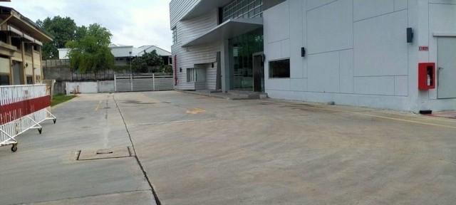 ให้เช่าโกดังพร้อมห้องเย็นและห้อง Chill พื้นที่รวม 1,070 ตร.ม. ย่านประชาชื่น เดินทางสะดวก ใกล้รถไฟฟ้า