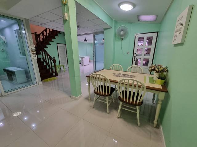 ให้เช่าบ้านแฝด 2 ชั้น เนื้อที่ 38 ตร.ว 2 ห้องนอน ปุณณวิถี 22 สุุขุมวิท 101 ใกล้ BTS ปุณณวิถี 700 ม. 