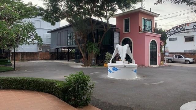 รหัสทรัพย์ MAY130 ให้เช่าพื้นที่อาคารชั้น 2 พร้อมลานจอด 10 คัน ย่านนาคนิวาสซอย4 