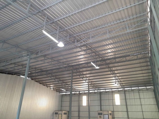 ให้เช่าโกดังคลังสินค้า 520 ตารางเมตร ย่านบางกรวย เข้าออกถนนราชพฤกษ์ รถใหญ่เข้าออกสะดวก